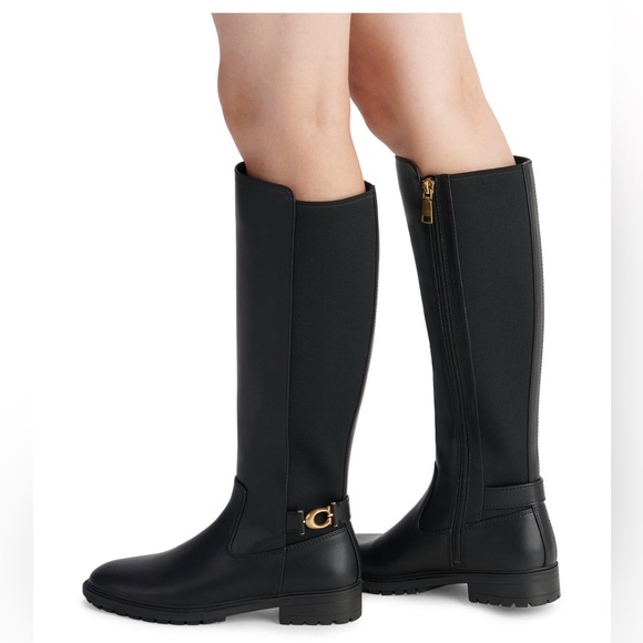 COACH - Picture 2 of 5